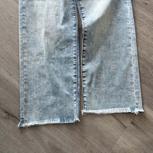 Blanknyc revolve straight leg raw hem ribcage denim - Picture 3 of 8